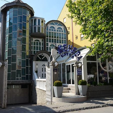 Hotel Zeneva Kragujevac Exterior foto