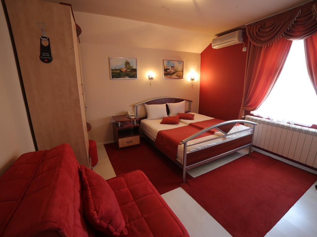 Hotel Zeneva Kragujevac Cameră foto