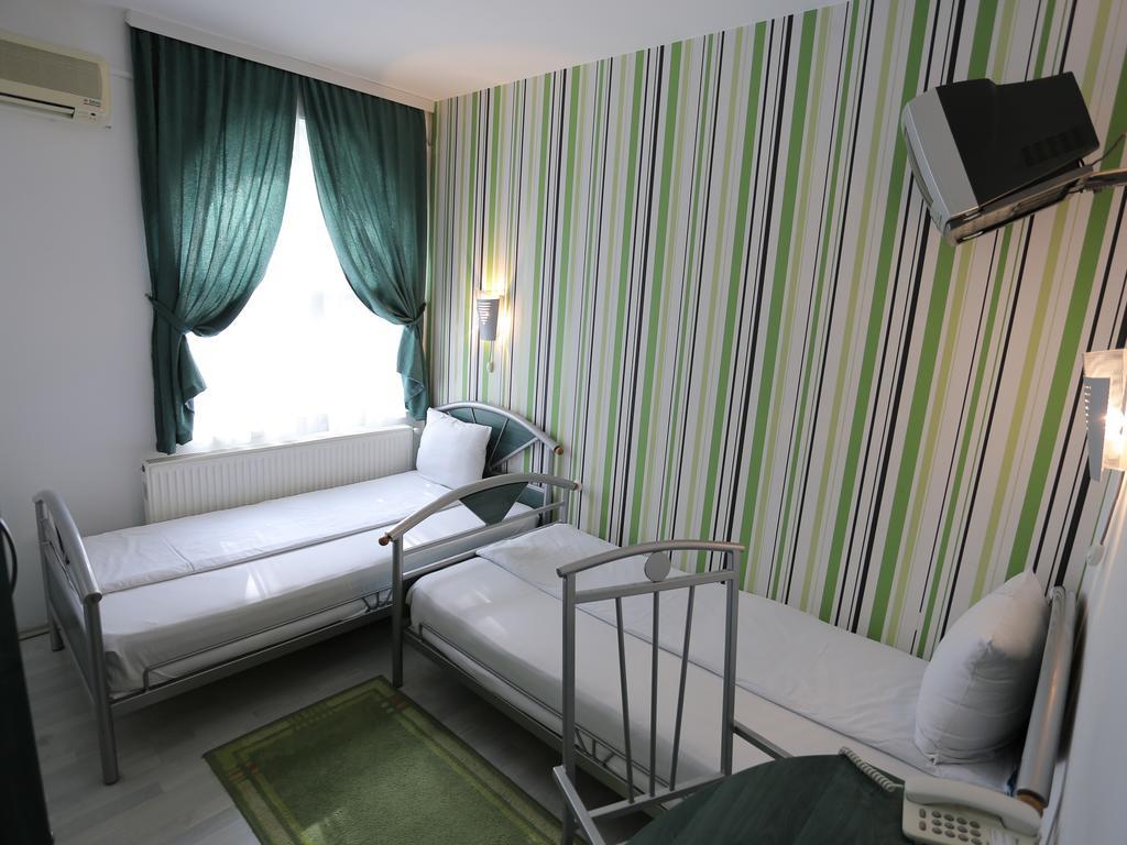 Hotel Zeneva Kragujevac Cameră foto