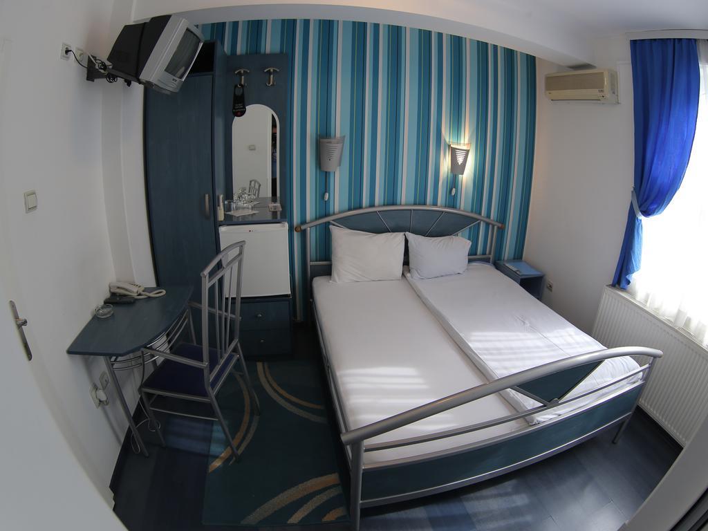 Hotel Zeneva Kragujevac Cameră foto