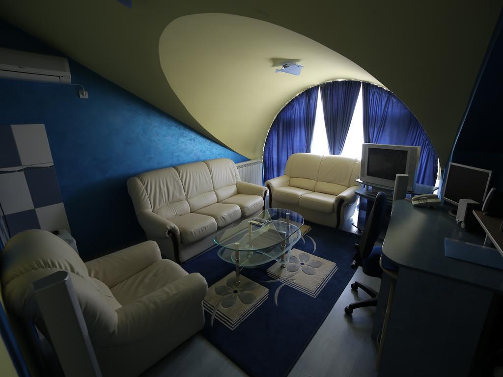 Hotel Zeneva Kragujevac Cameră foto