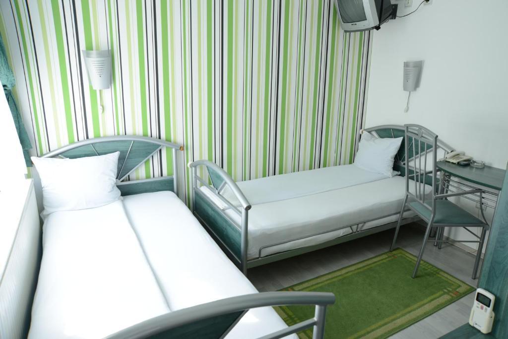 Hotel Zeneva Kragujevac Cameră foto
