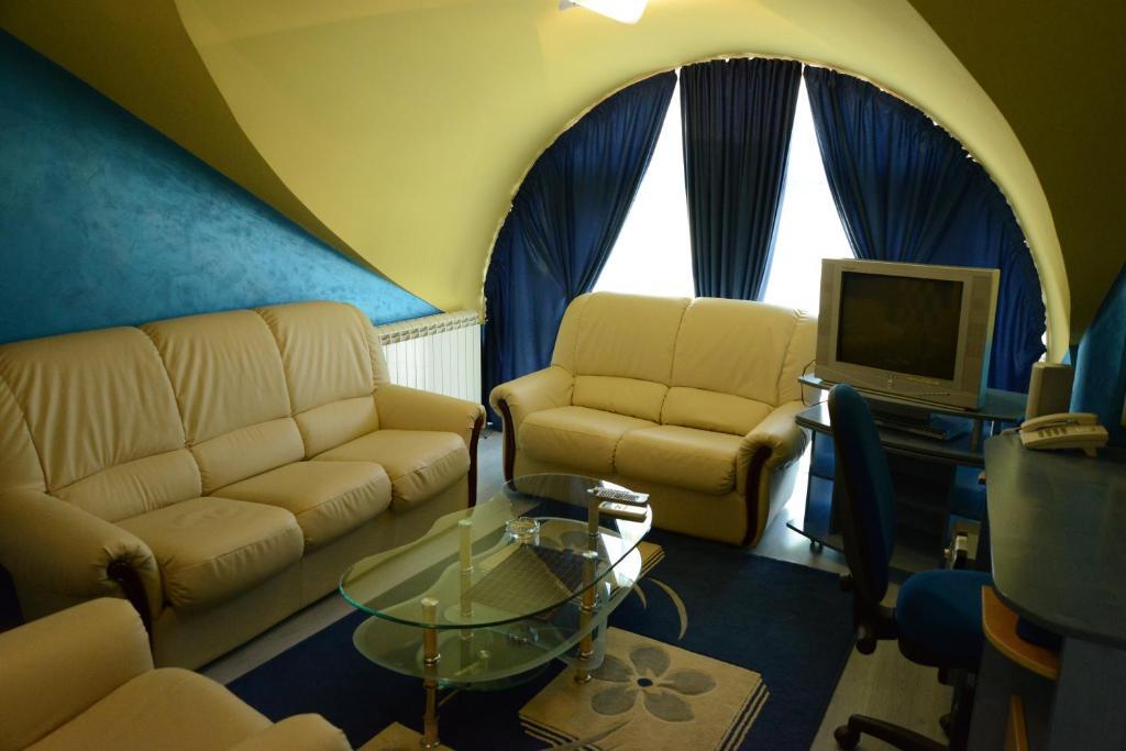 Hotel Zeneva Kragujevac Cameră foto
